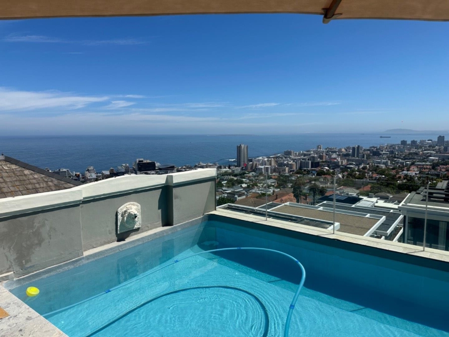 To Let 4 Bedroom Property for Rent in Fresnaye Western Cape